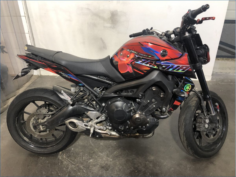 YAMAHA MT09 