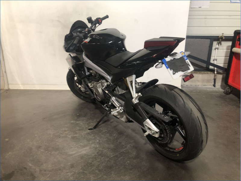 APRILIA 660 TUONO 