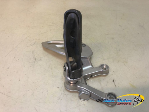 PLATINE AVANT DROITE BMW S1000XR 2016