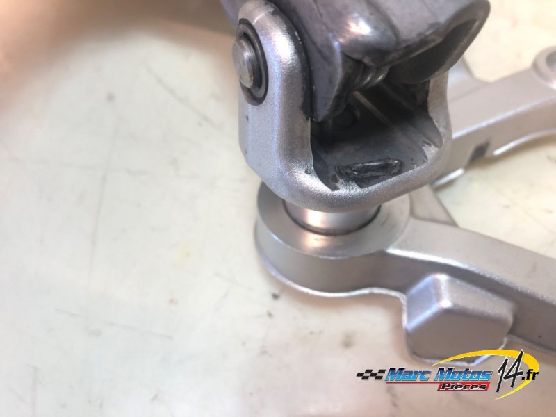 PLATINE AVANT DROITE BMW S1000XR 2016