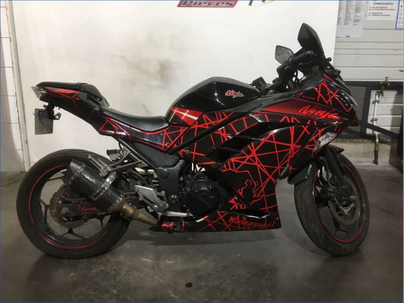KAWASAKI 300 NINJA 