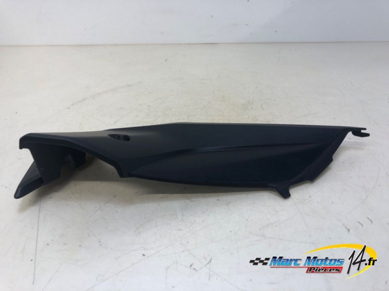 CACHE LATERAL INTERMEDIAIRE DROIT SUZUKI 750 GSX-S A2 2020