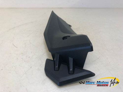 CACHE LATERAL INTERMEDIAIRE DROIT SUZUKI 750 GSX-S A2 2020