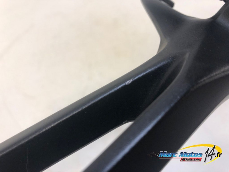 PLATINE ARRIERE GAUCHE SUZUKI 750 GSX-S A2 2020