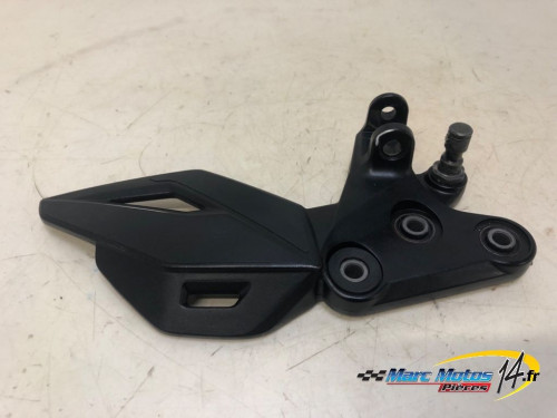 PLATINE AVANT GAUCHE SUZUKI 750 GSX-S A2 2020