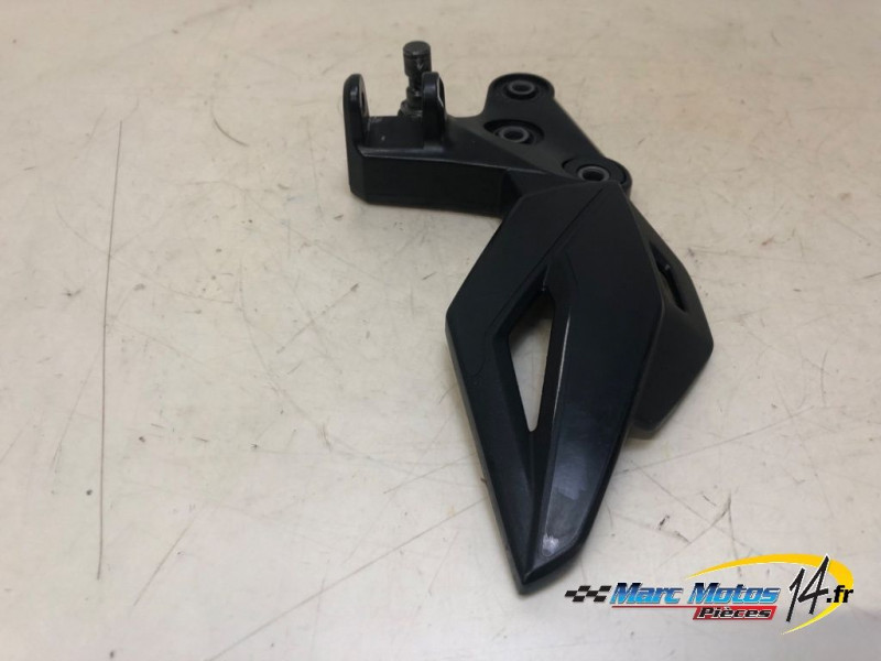 PLATINE AVANT GAUCHE SUZUKI 750 GSX-S A2 2020