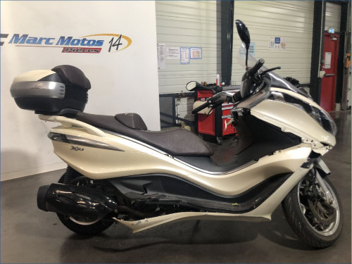 PIAGGIO 350 X10 