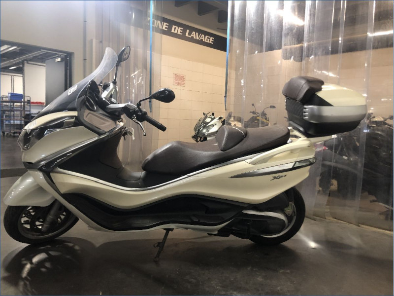 PIAGGIO 350 X10 