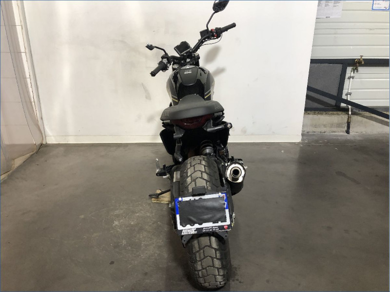 DUCATI 800 SCRAMBLER 