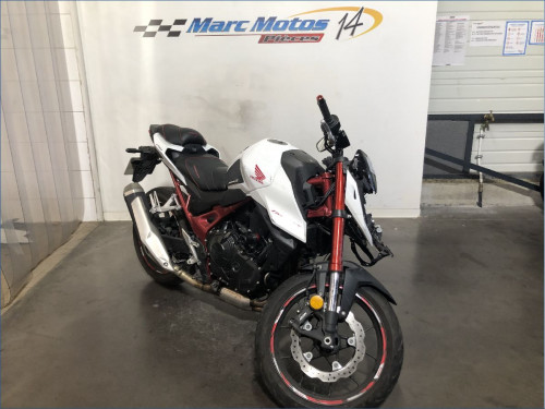 HONDA 750 HORNET A2