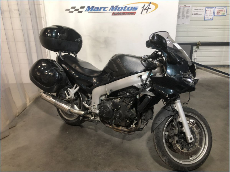 TRIUMPH 955 SPRINT ST