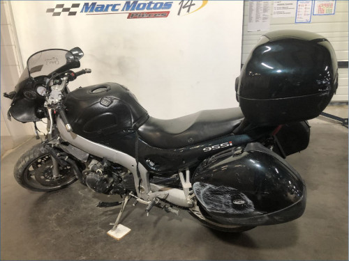 TRIUMPH 955 SPRINT ST