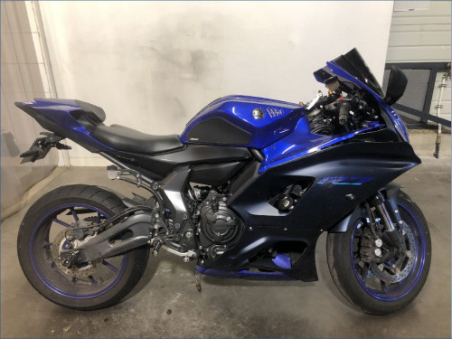 YAMAHA R7 A2