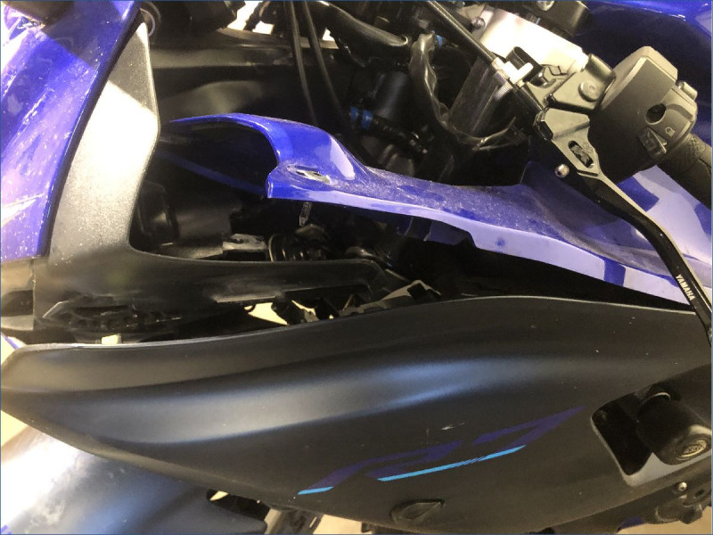 YAMAHA R7 A2