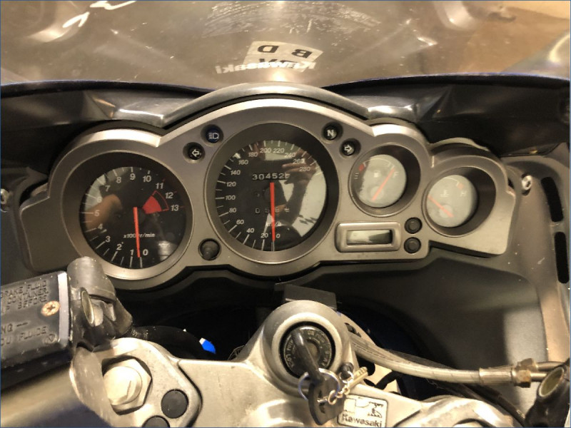 KAWASAKI 1200 ZZR 