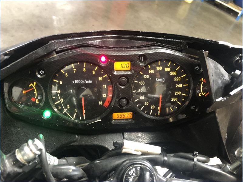 SUZUKI 1300 GSXR HAYABUSA 
