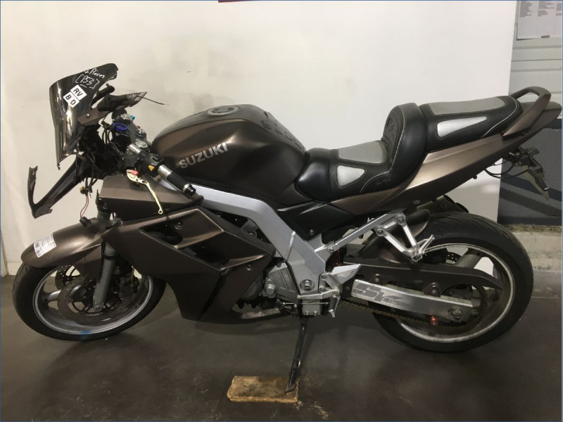 SUZUKI 650 SV S 34CV