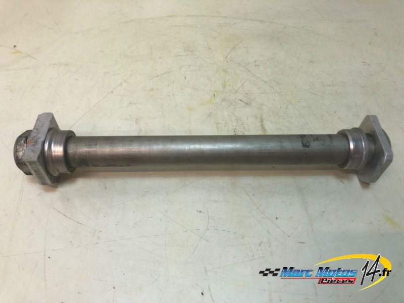 AXE DE ROUE ARRIERE SUZUKI 1000 GSXR 2009