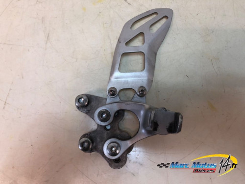 PLATINE AVANT GAUCHE SUZUKI 1000 GSXR 2009