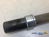 AXE DE ROUE AVANT TRIUMPH 955 SPRINT ST 2002