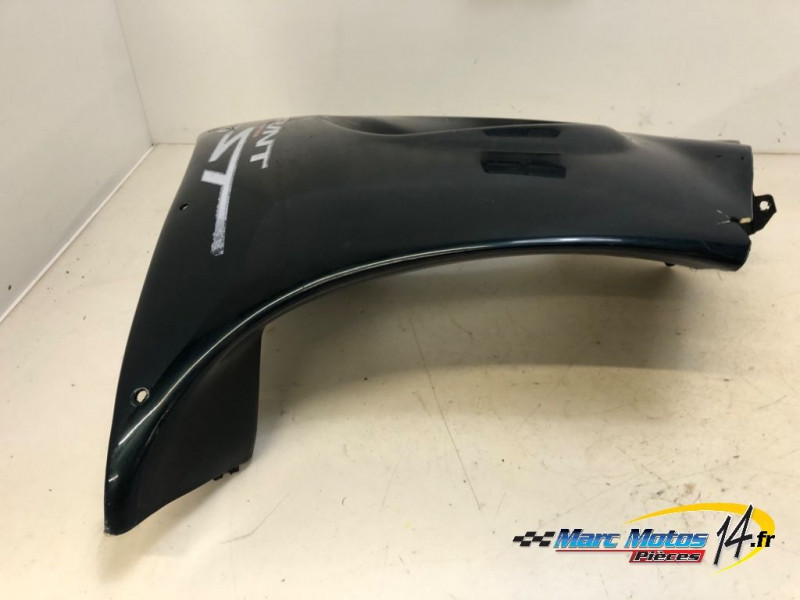 FLANC DE CARENAGE DROIT TRIUMPH 955 SPRINT ST 2002