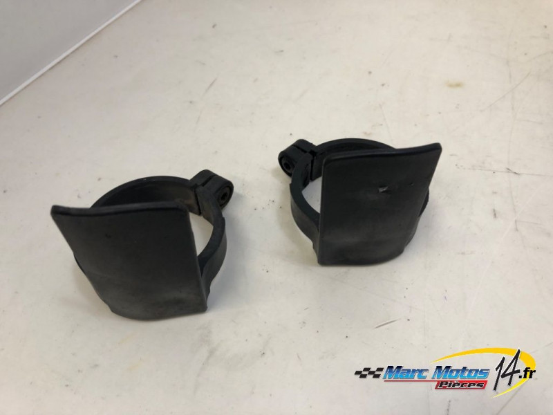 PLASTIQUES ET CAOUTCHOUCS DIVERS TRIUMPH 955 SPRINT ST 2002