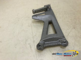 PLATINE ARRIERE GAUCHE TRIUMPH 955 SPRINT ST 2002