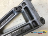 PLATINE ARRIERE GAUCHE TRIUMPH 955 SPRINT ST 2002