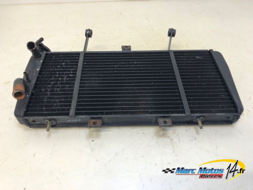RADIATEUR D'EAU TRIUMPH 955 SPRINT ST 2002