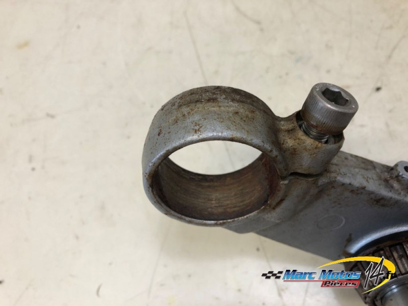 TE DE FOURCHE INFERIEUR TRIUMPH 955 SPRINT ST 2002