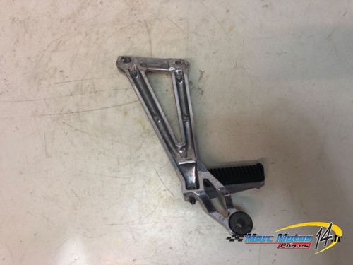 PLATINE ARRIERE DROITE YAMAHA 1300 XJR 2005
