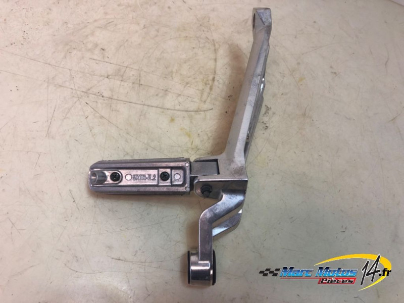 PLATINE ARRIERE DROITE YAMAHA 1300 XJR 2005