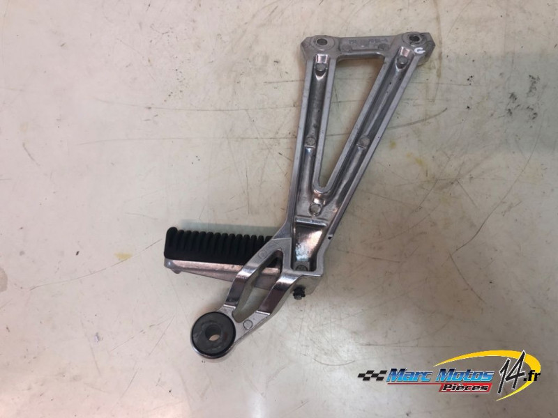 PLATINE ARRIERE GAUCHE YAMAHA 1300 XJR 2005