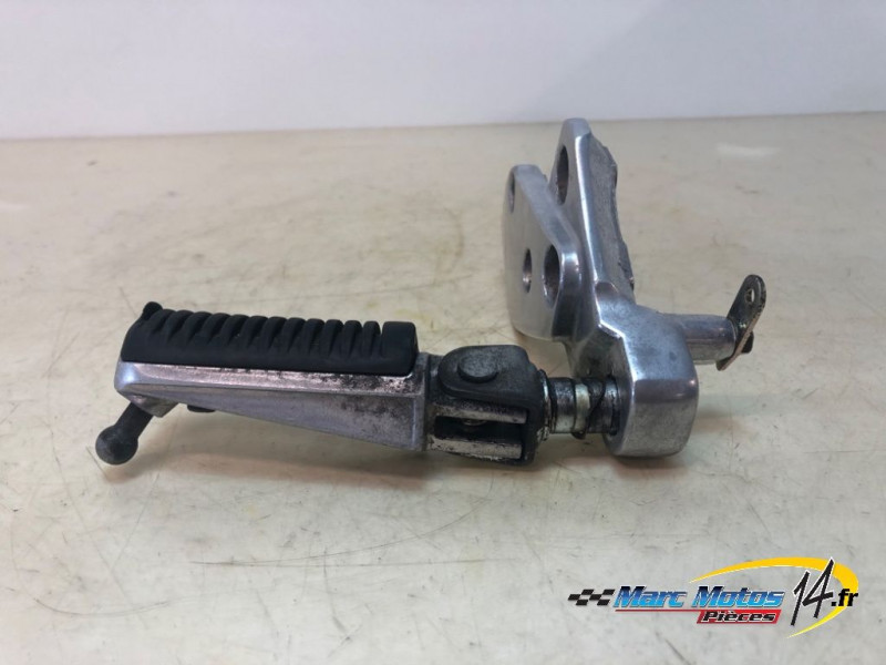 PLATINE AVANT DROITE YAMAHA 1300 XJR 2005