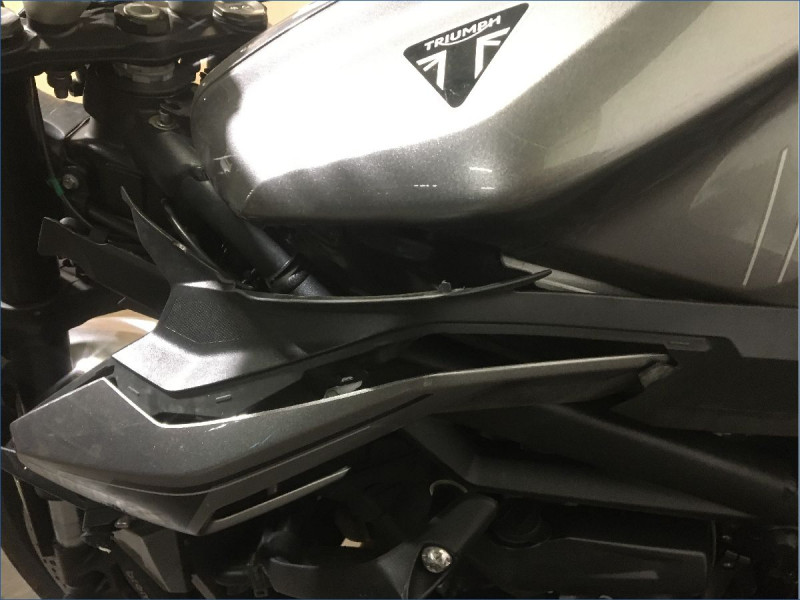 TRIUMPH 765 STREET TRIPLE R