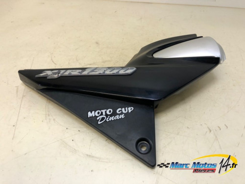 HABILLAGE DE BOITE A AIR DROIT YAMAHA 1300 XJR 2006