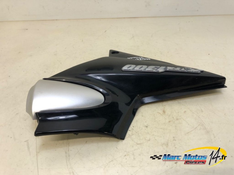 HABILLAGE DE BOITE A AIR DROIT YAMAHA 1300 XJR 2006