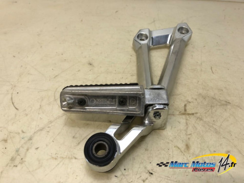 PLATINE ARRIERE DROITE YAMAHA 1300 XJR 2006