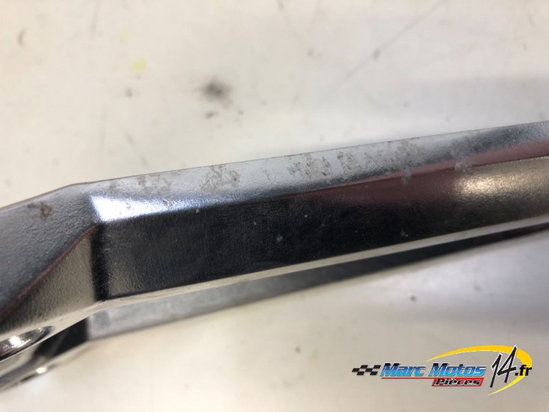 PLATINE ARRIERE GAUCHE YAMAHA 1300 XJR 2006