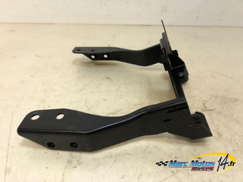 SUPPORT DE FEU ARRIERE YAMAHA 1300 XJR 2006