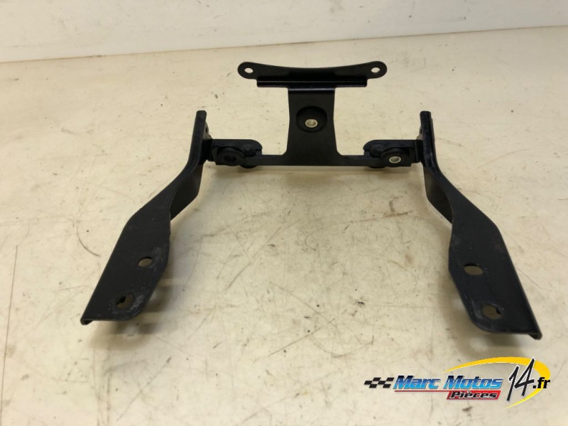 SUPPORT DE FEU ARRIERE YAMAHA 1300 XJR 2006