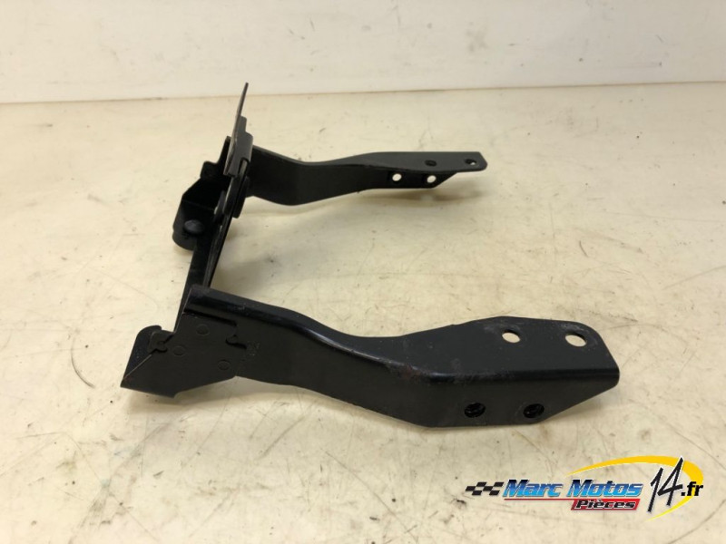 SUPPORT DE FEU ARRIERE YAMAHA 1300 XJR 2006