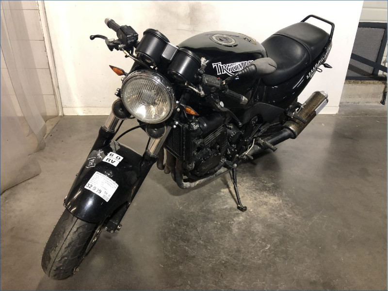 TRIUMPH 955 SPEED TRIPLE 