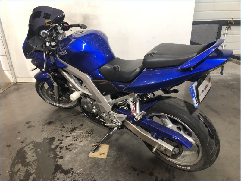 SUZUKI 650 SV S