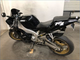 YAMAHA R1 