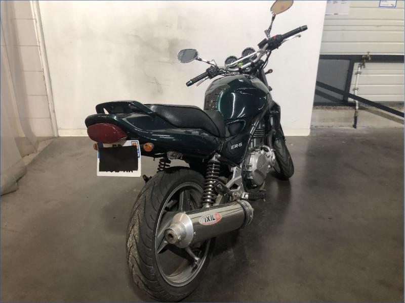 KAWASAKI ER5 