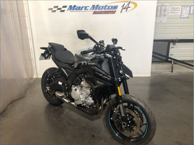 CFMOTO 675 NK 