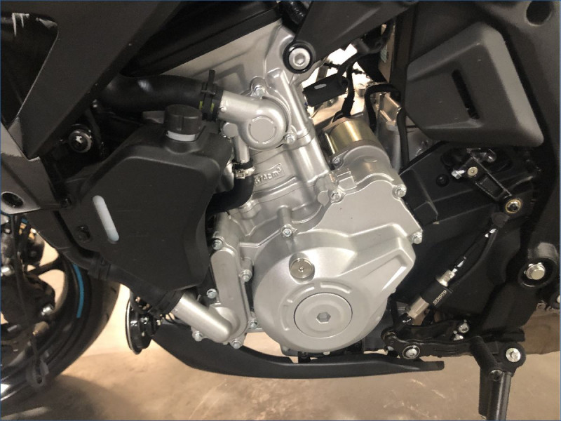 CFMOTO 675 NK 