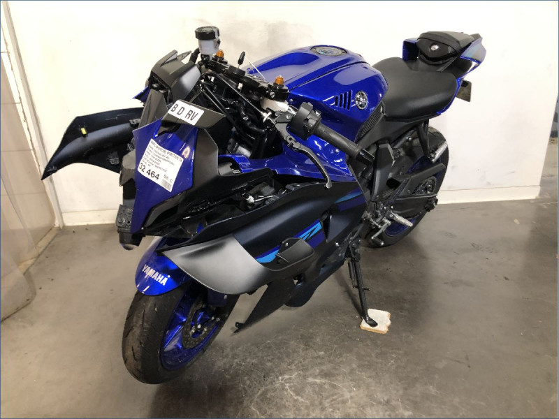 YAMAHA R7 A2