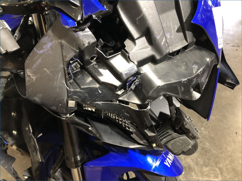 YAMAHA R7 A2